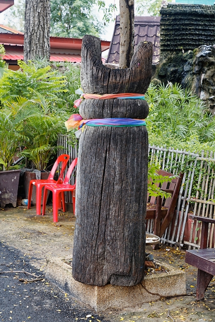 Prasat Sa Kamphaeng Yai-014